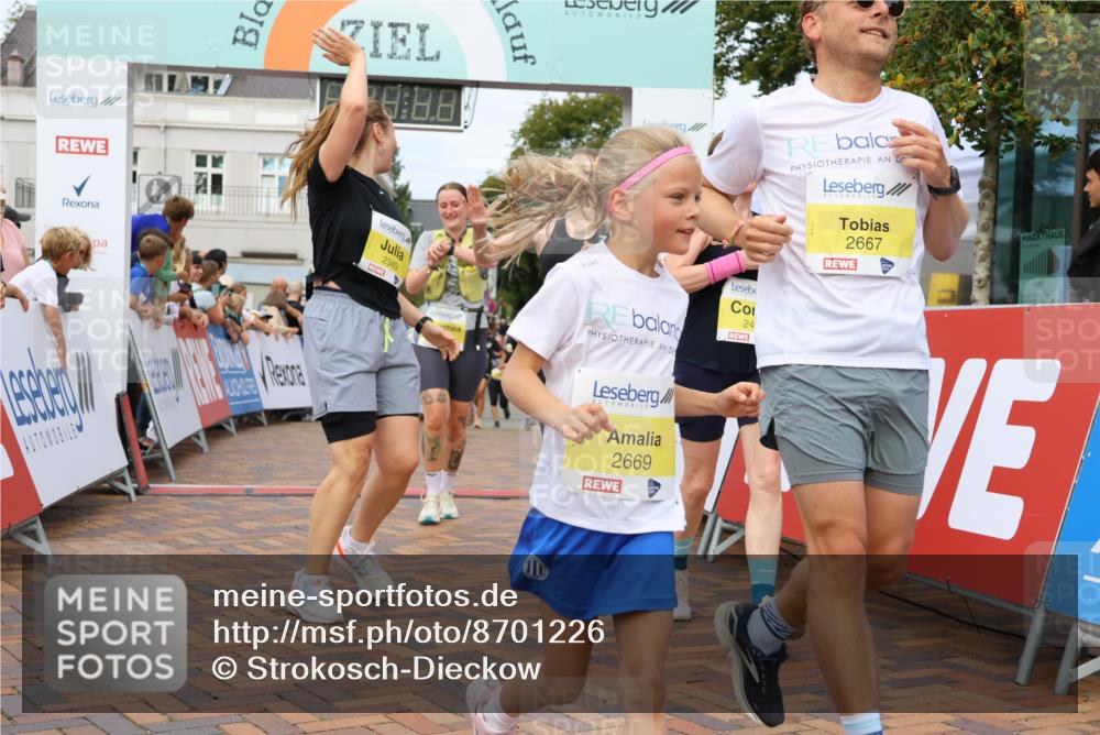 31.08.2025 - 21. Blankeneser Heldenlauf Strokosch-Dieckow http://msf.ph/oto/8701226 31.08.2025 10:34:41 Ziel 2110, 2244, 2021, 2424, 2668, 2669, 2667, 2298, 2439, 2349, 2350, 2090, 2083 meine-sportfotos.de