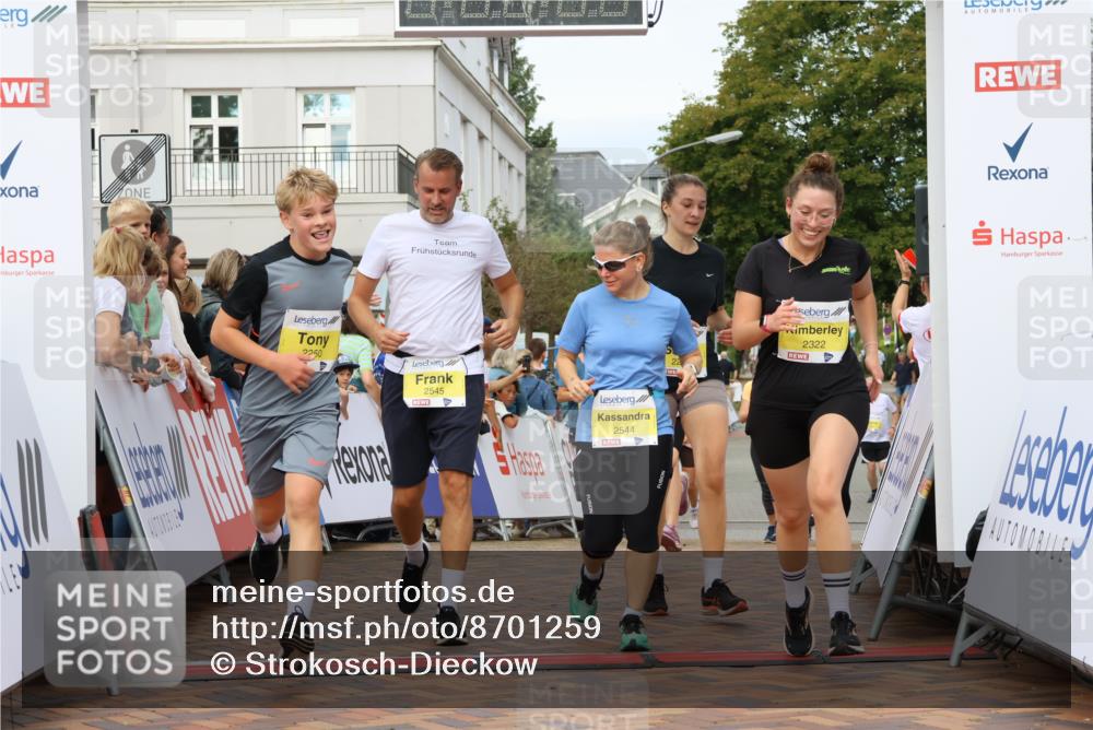 31.08.2025 - 21. Blankeneser Heldenlauf Strokosch-Dieckow http://msf.ph/oto/8701259 31.08.2025 10:29:45 Ziel 2491, 2683, 2322, 2248, 2250, 2578, 2423, 2422, 2705, 2426, 2455, 2545, 2544, 2514, 2532, 2334 meine-sportfotos.de