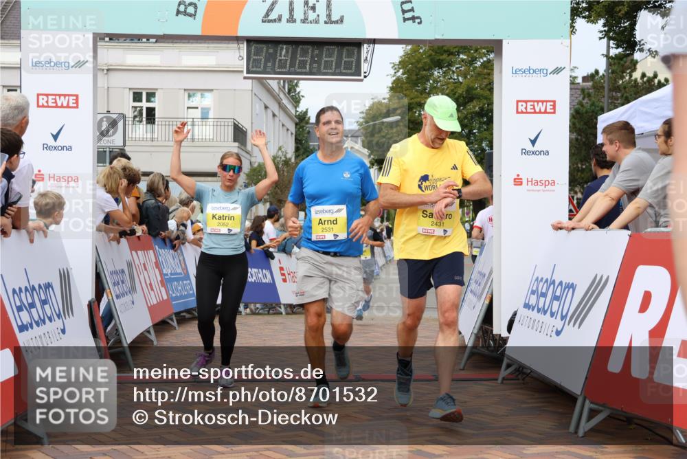 31.08.2025 - 21. Blankeneser Heldenlauf Strokosch-Dieckow http://msf.ph/oto/8701532 31.08.2025 10:28:23 Ziel 2249, 2140, 2133, 2625, 2431, 2088, 2052, 2531 meine-sportfotos.de