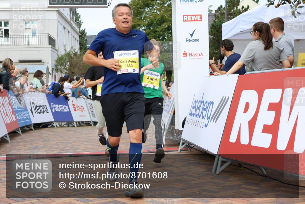 31.08.2025 - 21. Blankeneser Heldenlauf Strokosch-Dieckow http://msf.ph/oto/8701608 31.08.2025 10:28:02 Ziel 2112, 2068, 2067, 2741, 2343, 2659, 2261 meine-sportfotos.de