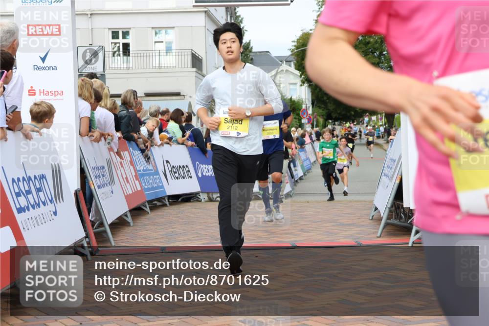 31.08.2025 - 21. Blankeneser Heldenlauf Strokosch-Dieckow http://msf.ph/oto/8701625 31.08.2025 10:28:00 Ziel 2775, 2112, 2068, 2067, 2741, 2345, 2344, 2343, 2659, 2197 meine-sportfotos.de