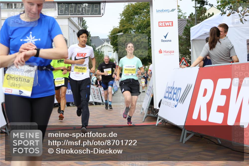 31.08.2025 - 21. Blankeneser Heldenlauf Strokosch-Dieckow http://msf.ph/oto/8701722 31.08.2025 10:27:16 Ziel 2111, 2150, 2236, 2205, 2517, 2204, 2413, 2559 meine-sportfotos.de