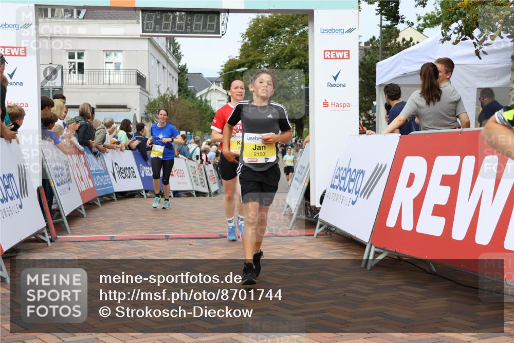 31.08.2025 - 21. Blankeneser Heldenlauf Strokosch-Dieckow http://msf.ph/oto/8701744 31.08.2025 10:27:11 Ziel 1101, 2150, 2205, 2521, 2517, 2413 meine-sportfotos.de