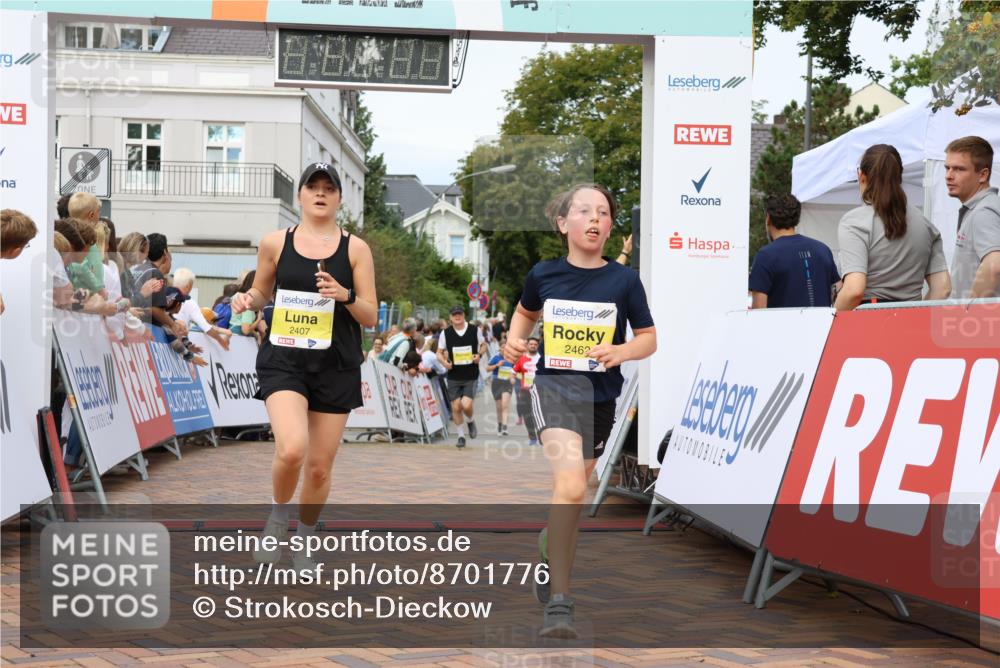 31.08.2025 - 21. Blankeneser Heldenlauf Strokosch-Dieckow http://msf.ph/oto/8701776 31.08.2025 10:31:52 Ziel 2077, 2407, 2280, 2462, 2278, 2228 meine-sportfotos.de
