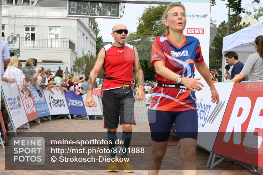 31.08.2025 - 21. Blankeneser Heldenlauf Strokosch-Dieckow http://msf.ph/oto/8701888 31.08.2025 10:26:15 Ziel 2162, 2046, 2252, 2671, 2564, 2447, 2467 meine-sportfotos.de