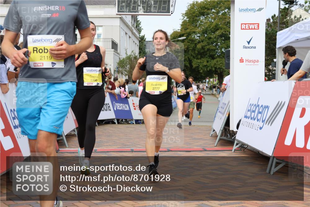 31.08.2025 - 21. Blankeneser Heldenlauf Strokosch-Dieckow http://msf.ph/oto/8701928 31.08.2025 10:26:06 Ziel 2736, 2777, 2342, 2671, 2193, 2447, 2119, 2118 meine-sportfotos.de