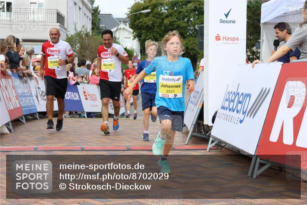 31.08.2025 - 21. Blankeneser Heldenlauf Strokosch-Dieckow http://msf.ph/oto/8702029 31.08.2025 10:25:26 Ziel 2541, 2636, 2363, 2367, 2505, 2504 meine-sportfotos.de