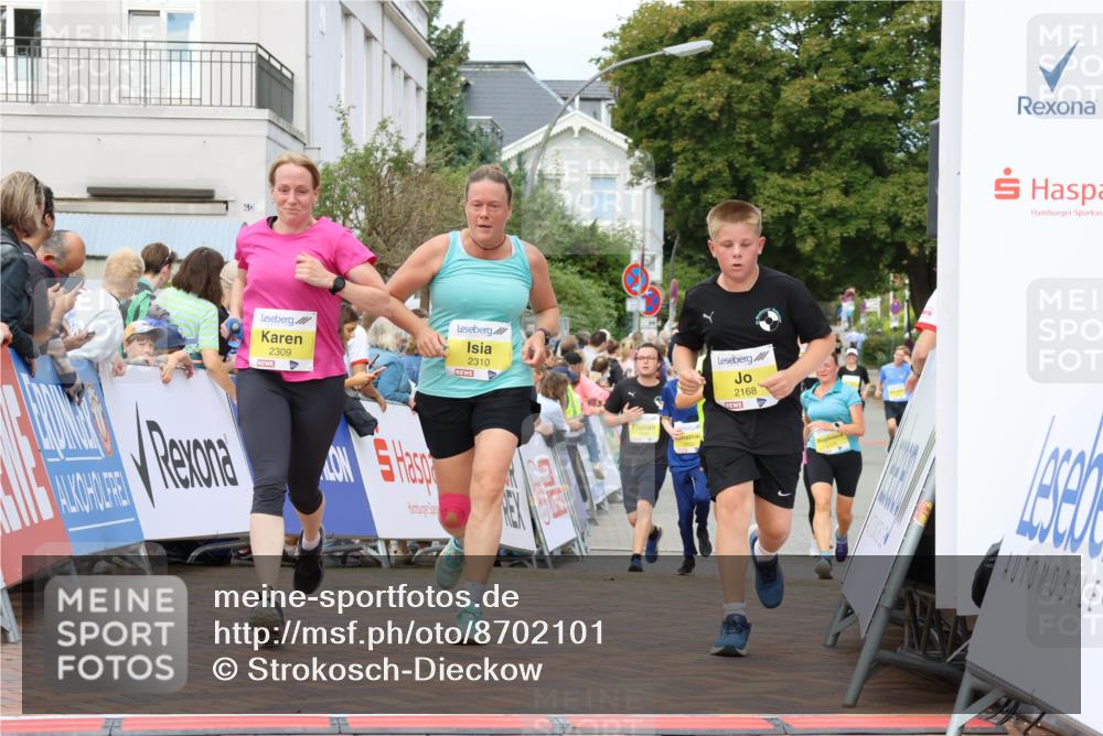 31.08.2025 - 21. Blankeneser Heldenlauf Strokosch-Dieckow http://msf.ph/oto/8702101 31.08.2025 10:30:51 Ziel 2179, 2594, 2376, 2279, 2168, 2600, 2206, 2309, 2310 meine-sportfotos.de