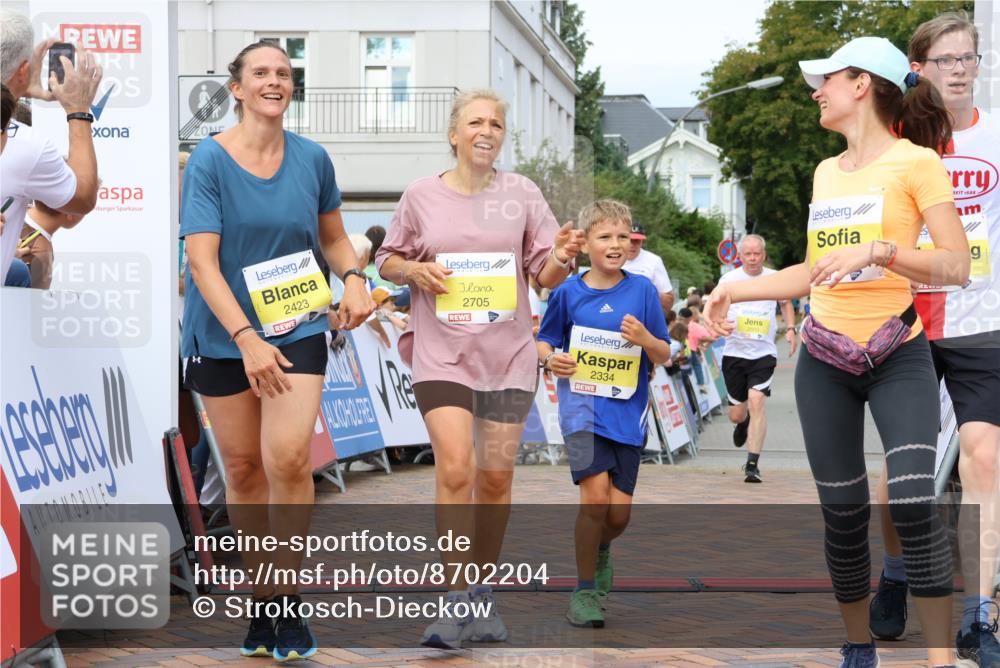 31.08.2025 - 21. Blankeneser Heldenlauf Strokosch-Dieckow http://msf.ph/oto/8702204 31.08.2025 10:29:50 Ziel 2683, 2322, 2248, 2250, 2423, 2422, 2705, 2455, 2545, 2544, 2514, 2603, 2602, 2532, 2334 meine-sportfotos.de