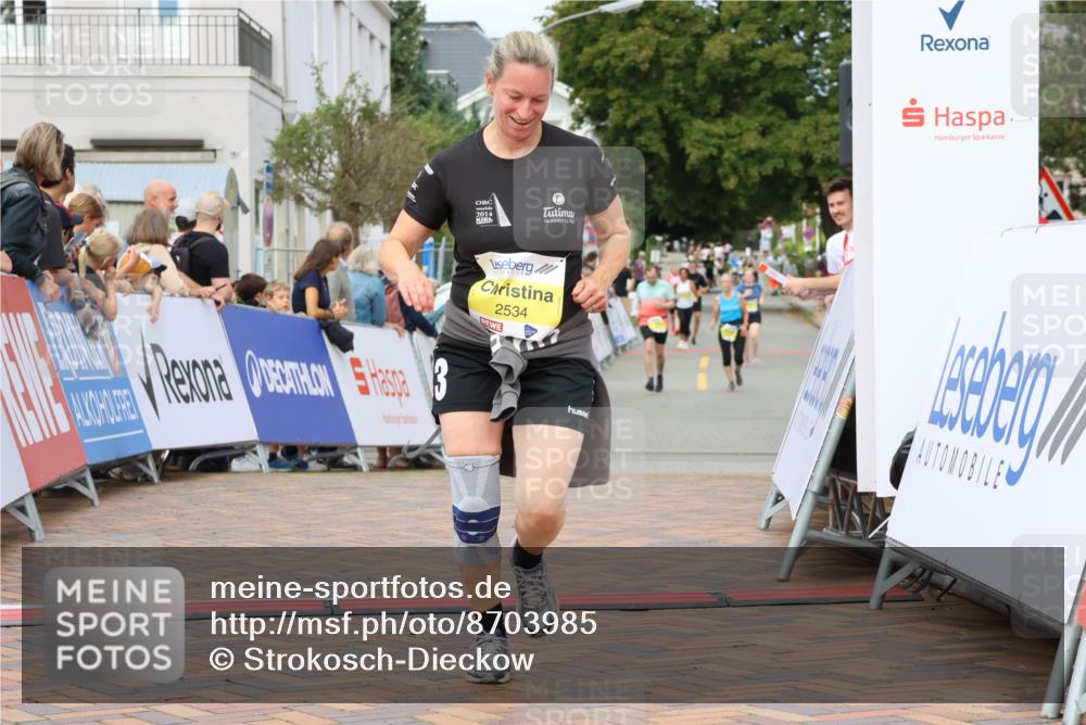 31.08.2025 - 21. Blankeneser Heldenlauf Strokosch-Dieckow http://msf.ph/oto/8703985 31.08.2025 10:33:51 Ziel 2530, 2534 meine-sportfotos.de