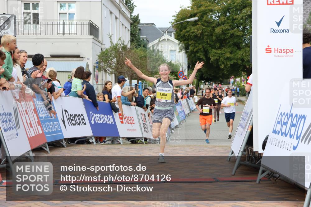 31.08.2025 - 21. Blankeneser Heldenlauf Strokosch-Dieckow http://msf.ph/oto/8704126 31.08.2025 10:32:12 Ziel 2418 meine-sportfotos.de