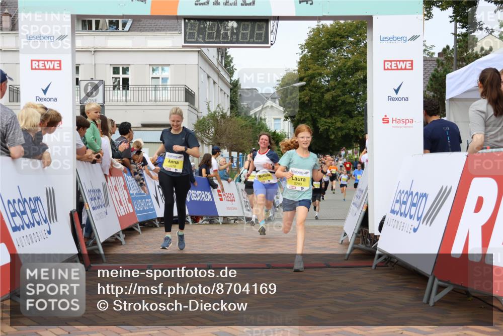 31.08.2025 - 21. Blankeneser Heldenlauf Strokosch-Dieckow http://msf.ph/oto/8704169 31.08.2025 10:31:49 Ziel 2077, 2407, 2280, 2462, 2340, 2278 meine-sportfotos.de