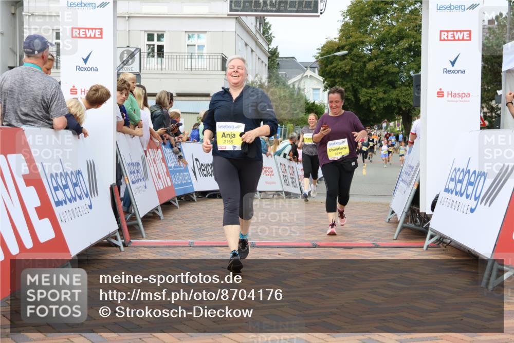 31.08.2025 - 21. Blankeneser Heldenlauf Strokosch-Dieckow http://msf.ph/oto/8704176 31.08.2025 10:31:40 Ziel 2190, 2092, 2079, 2340, 2155, 2443 meine-sportfotos.de