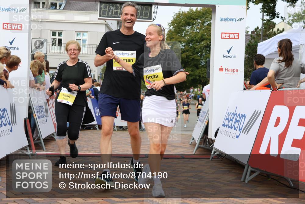31.08.2025 - 21. Blankeneser Heldenlauf Strokosch-Dieckow http://msf.ph/oto/8704190 31.08.2025 10:31:29 Ziel 2664, 2740, 2406, 2776, 2097, 2649, 2101, 2647, 2653, 2274 meine-sportfotos.de