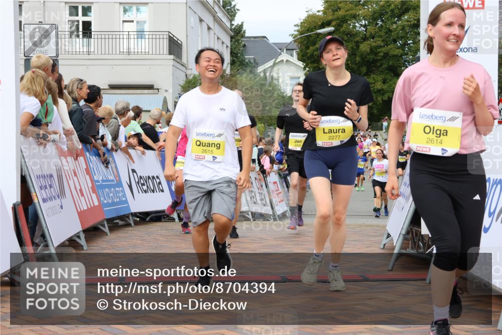 31.08.2025 - 21. Blankeneser Heldenlauf Strokosch-Dieckow http://msf.ph/oto/8704394 31.08.2025 10:29:36 Ziel 2491, 2578, 2614, 2615, 2426, 2684, 2538, 2558, 2277 meine-sportfotos.de