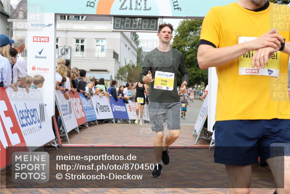 31.08.2025 - 21. Blankeneser Heldenlauf Strokosch-Dieckow http://msf.ph/oto/8704501 31.08.2025 10:28:40 Ziel 2173, 2727, 2697, 2700, 2351, 2687 meine-sportfotos.de
