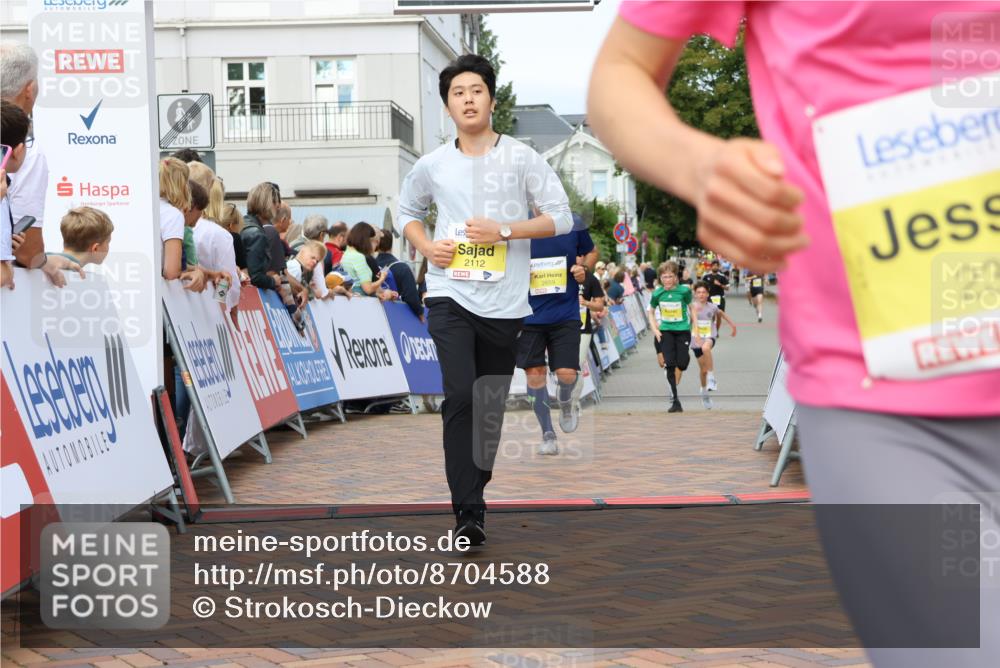 31.08.2025 - 21. Blankeneser Heldenlauf Strokosch-Dieckow http://msf.ph/oto/8704588 31.08.2025 10:28:00 Ziel 2775, 2112, 2068, 2067, 2741, 2345, 2344, 2343, 2659, 2197 meine-sportfotos.de