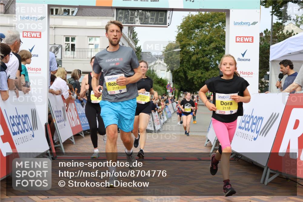31.08.2025 - 21. Blankeneser Heldenlauf Strokosch-Dieckow http://msf.ph/oto/8704776 31.08.2025 10:26:05 Ziel 2736, 2777, 2342, 2671, 2193, 2447, 2119, 2118 meine-sportfotos.de