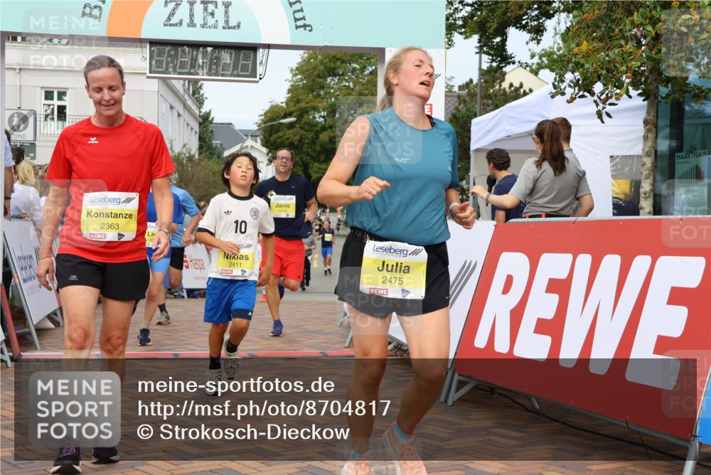 31.08.2025 - 21. Blankeneser Heldenlauf Strokosch-Dieckow http://msf.ph/oto/8704817 31.08.2025 10:25:34 Ziel 2410, 2411, 2742, 2475, 2363, 2367, 2397, 2505, 2504, 2726 meine-sportfotos.de