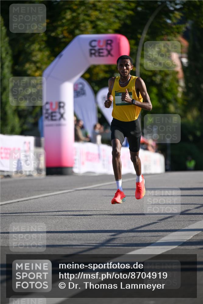 07.09.2025 - BARMER Alsterlauf Dr. Thomas Lammeyer http://msf.ph/oto/8704919 07.09.2025 09:16:53 Laufen  meine-sportfotos.de