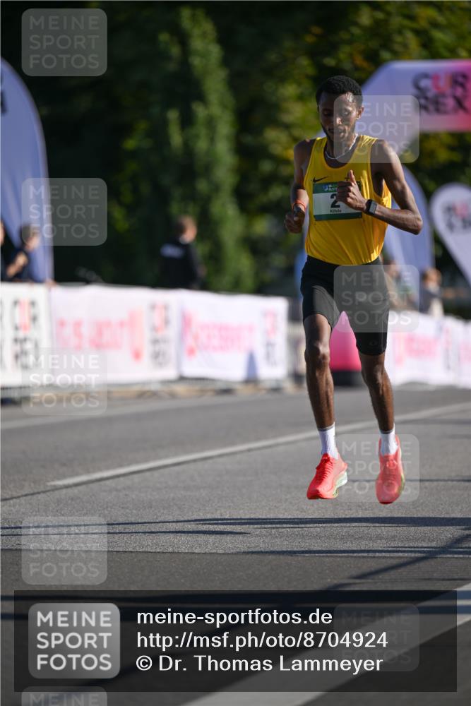 07.09.2025 - BARMER Alsterlauf Dr. Thomas Lammeyer http://msf.ph/oto/8704924 07.09.2025 09:16:54 Laufen 510, 2 meine-sportfotos.de