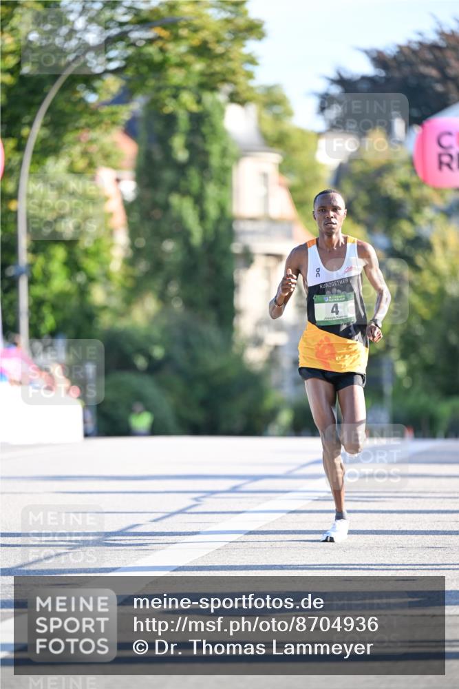 07.09.2025 - BARMER Alsterlauf Dr. Thomas Lammeyer http://msf.ph/oto/8704936 07.09.2025 09:16:58 Laufen 2, 4 meine-sportfotos.de