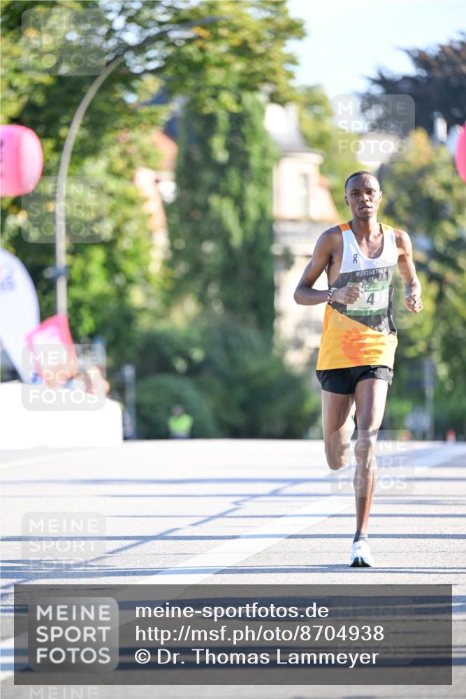 07.09.2025 - BARMER Alsterlauf Dr. Thomas Lammeyer http://msf.ph/oto/8704938 07.09.2025 09:16:58 Laufen 2, 4 meine-sportfotos.de