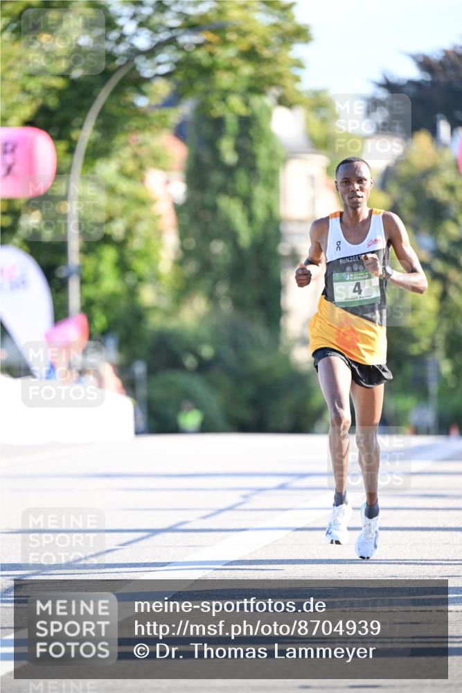 07.09.2025 - BARMER Alsterlauf Dr. Thomas Lammeyer http://msf.ph/oto/8704939 07.09.2025 09:16:58 Laufen 2 meine-sportfotos.de