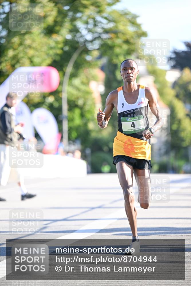 07.09.2025 - BARMER Alsterlauf Dr. Thomas Lammeyer http://msf.ph/oto/8704944 07.09.2025 09:16:59 Laufen 2, 136 meine-sportfotos.de