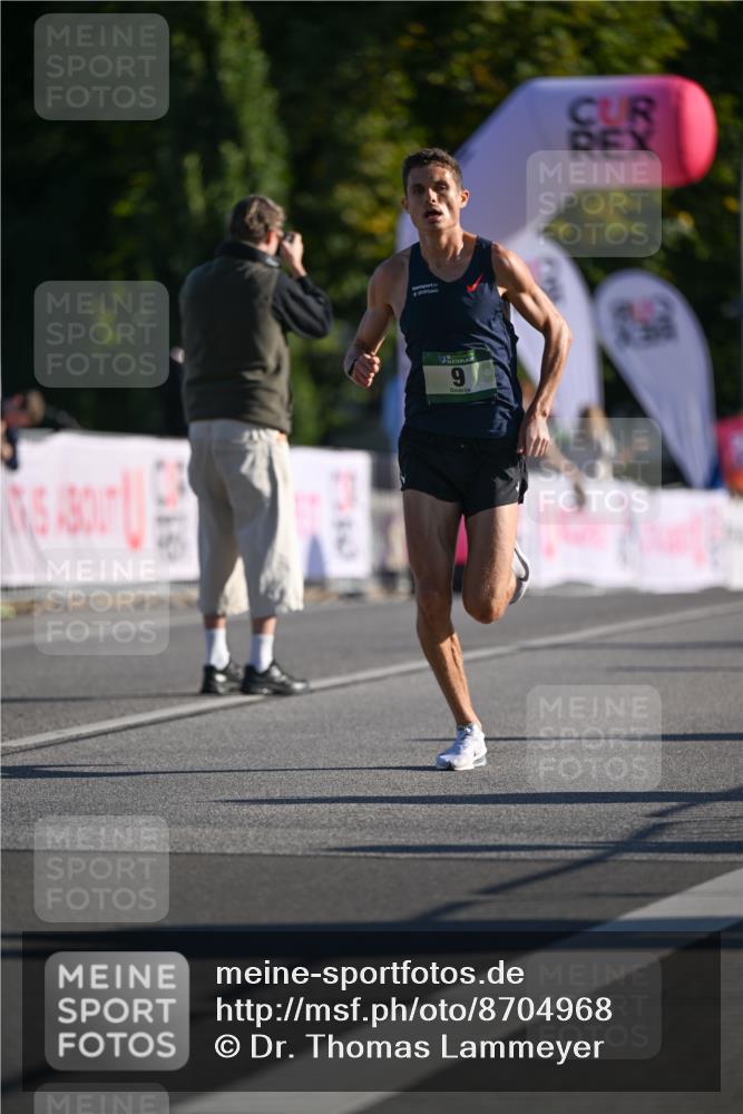 07.09.2025 - BARMER Alsterlauf Dr. Thomas Lammeyer http://msf.ph/oto/8704968 07.09.2025 09:17:20 Laufen 2540, 9 meine-sportfotos.de