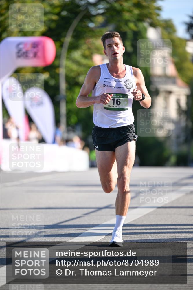 07.09.2025 - BARMER Alsterlauf Dr. Thomas Lammeyer http://msf.ph/oto/8704989 07.09.2025 09:17:45 Laufen 36, 16 meine-sportfotos.de