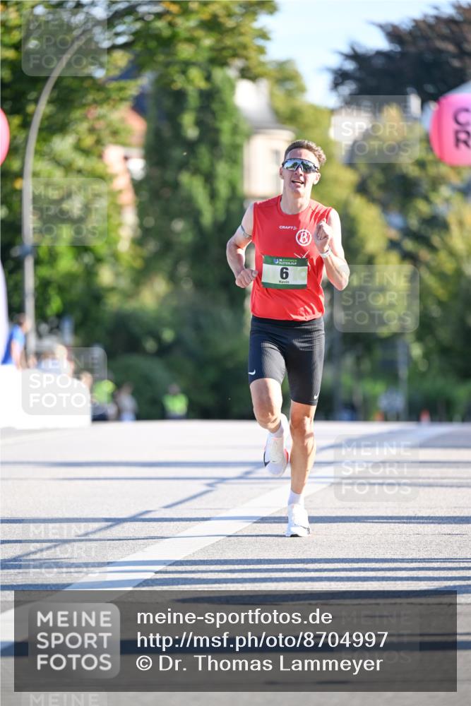 07.09.2025 - BARMER Alsterlauf Dr. Thomas Lammeyer http://msf.ph/oto/8704997 07.09.2025 09:17:47 Laufen 6, 702 meine-sportfotos.de