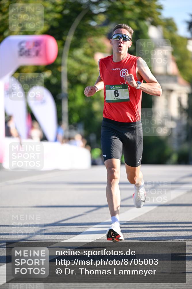 07.09.2025 - BARMER Alsterlauf Dr. Thomas Lammeyer http://msf.ph/oto/8705003 07.09.2025 09:17:47 Laufen 136, 6 meine-sportfotos.de