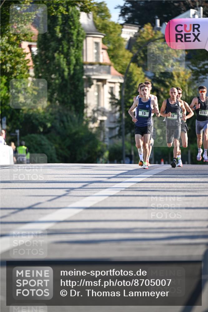 07.09.2025 - BARMER Alsterlauf Dr. Thomas Lammeyer http://msf.ph/oto/8705007 07.09.2025 09:17:59 Laufen 15, 10, 8153 meine-sportfotos.de