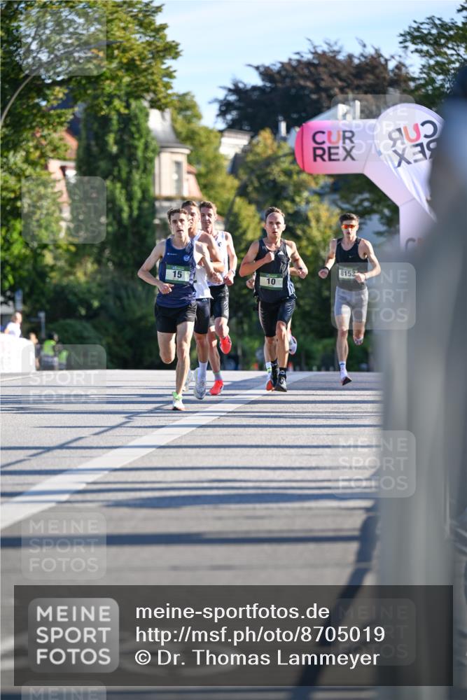 07.09.2025 - BARMER Alsterlauf Dr. Thomas Lammeyer http://msf.ph/oto/8705019 07.09.2025 09:18:01 Laufen 15, 10, 8153 meine-sportfotos.de
