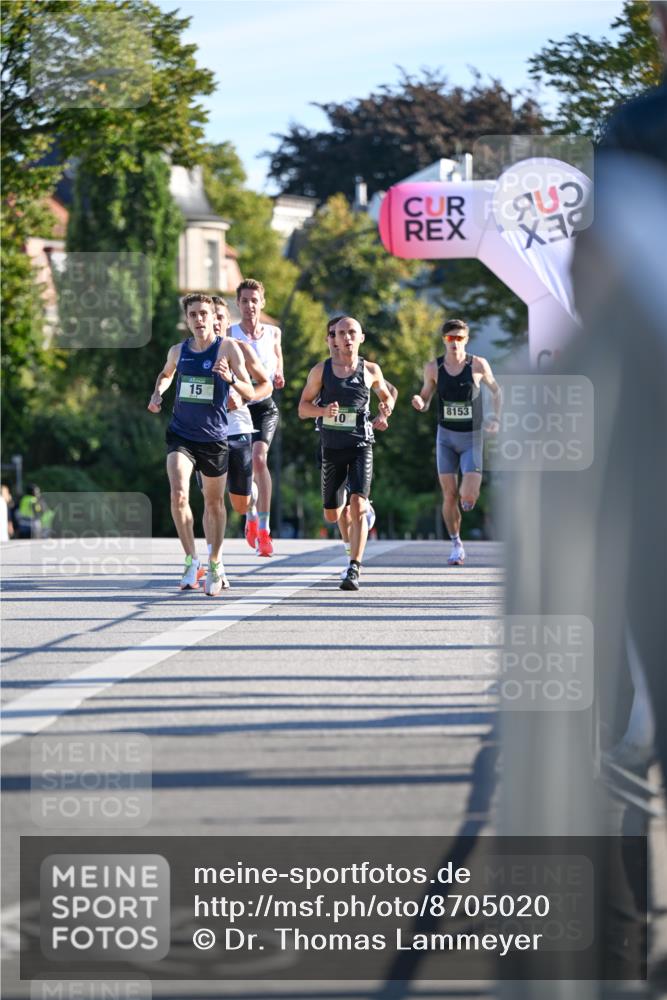 07.09.2025 - BARMER Alsterlauf Dr. Thomas Lammeyer http://msf.ph/oto/8705020 07.09.2025 09:18:01 Laufen 15, 8153 meine-sportfotos.de