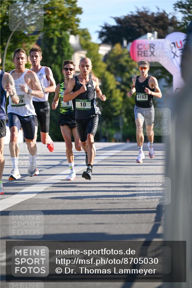 07.09.2025 - BARMER Alsterlauf Dr. Thomas Lammeyer http://msf.ph/oto/8705030 07.09.2025 09:18:03 Laufen 9, 8, 10, 8153 meine-sportfotos.de