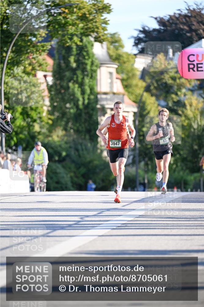 07.09.2025 - BARMER Alsterlauf Dr. Thomas Lammeyer http://msf.ph/oto/8705061 07.09.2025 09:18:49 Laufen 3947, 17 meine-sportfotos.de