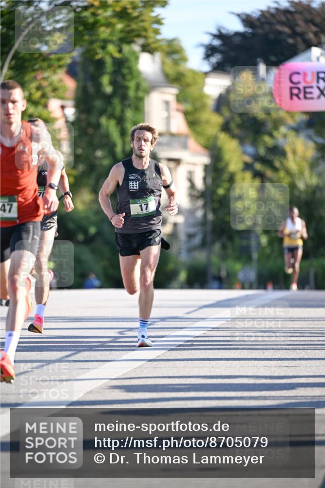 07.09.2025 - BARMER Alsterlauf Dr. Thomas Lammeyer http://msf.ph/oto/8705079 07.09.2025 09:18:51 Laufen 47, 17 meine-sportfotos.de