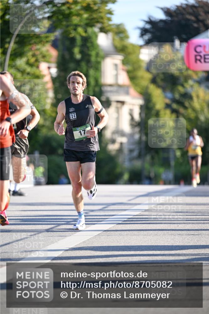 07.09.2025 - BARMER Alsterlauf Dr. Thomas Lammeyer http://msf.ph/oto/8705082 07.09.2025 09:18:52 Laufen 17 meine-sportfotos.de