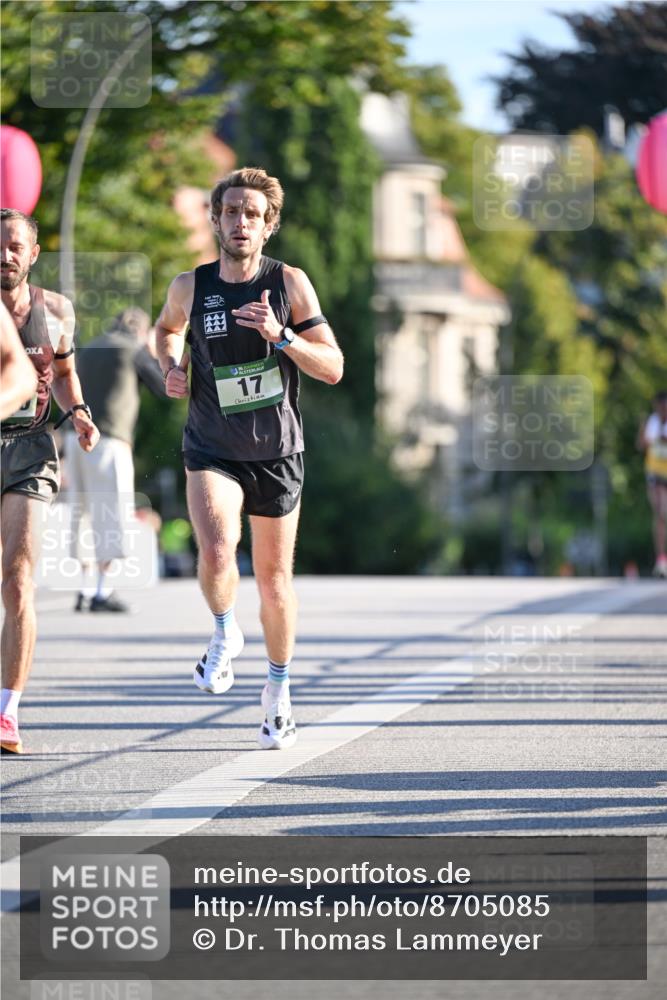 07.09.2025 - BARMER Alsterlauf Dr. Thomas Lammeyer http://msf.ph/oto/8705085 07.09.2025 09:18:52 Laufen 17 meine-sportfotos.de