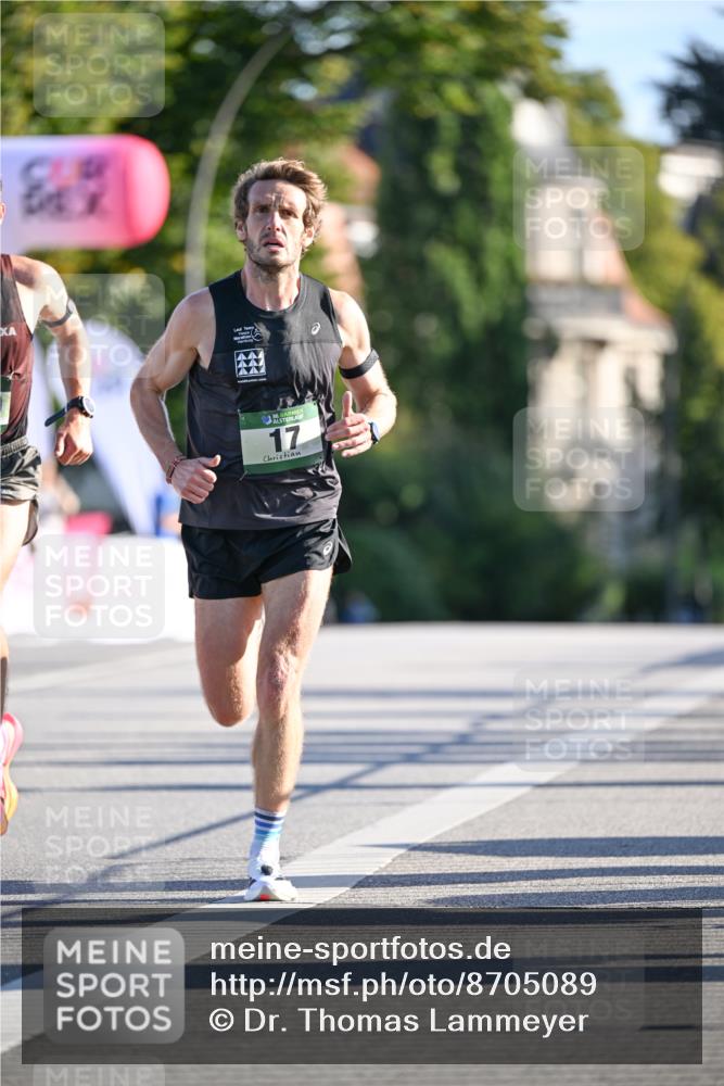 07.09.2025 - BARMER Alsterlauf Dr. Thomas Lammeyer http://msf.ph/oto/8705089 07.09.2025 09:18:53 Laufen 36, 17 meine-sportfotos.de