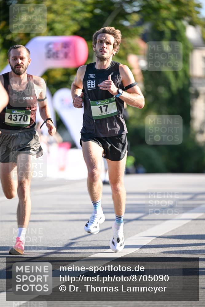 07.09.2025 - BARMER Alsterlauf Dr. Thomas Lammeyer http://msf.ph/oto/8705090 07.09.2025 09:18:53 Laufen 4370, 136, 17 meine-sportfotos.de