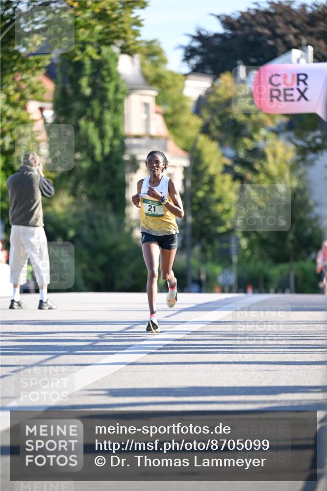 07.09.2025 - BARMER Alsterlauf Dr. Thomas Lammeyer http://msf.ph/oto/8705099 07.09.2025 09:18:57 Laufen 21 meine-sportfotos.de