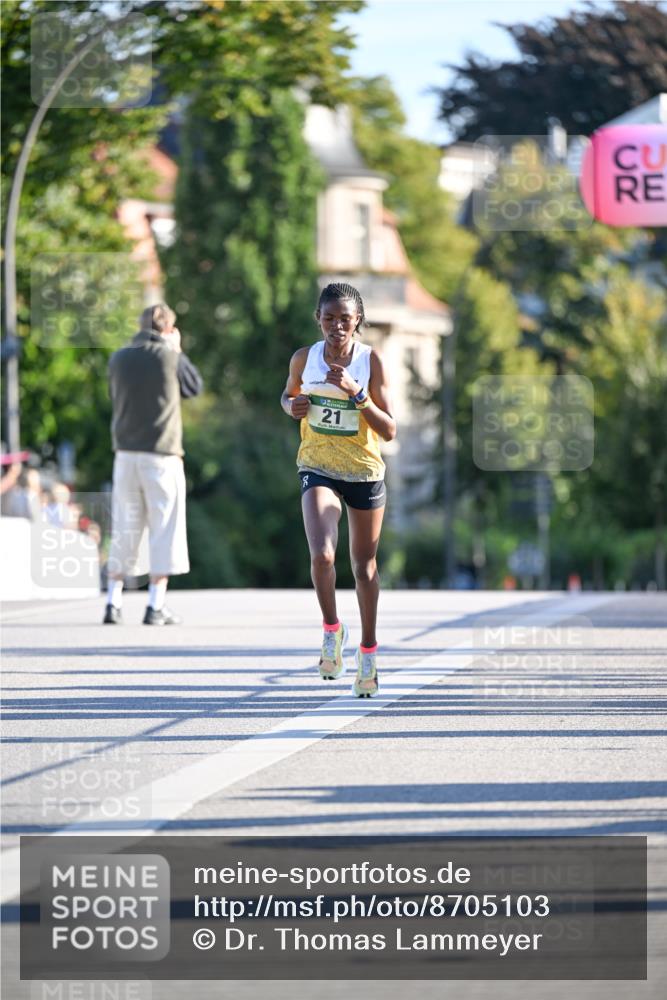 07.09.2025 - BARMER Alsterlauf Dr. Thomas Lammeyer http://msf.ph/oto/8705103 07.09.2025 09:18:58 Laufen 21 meine-sportfotos.de
