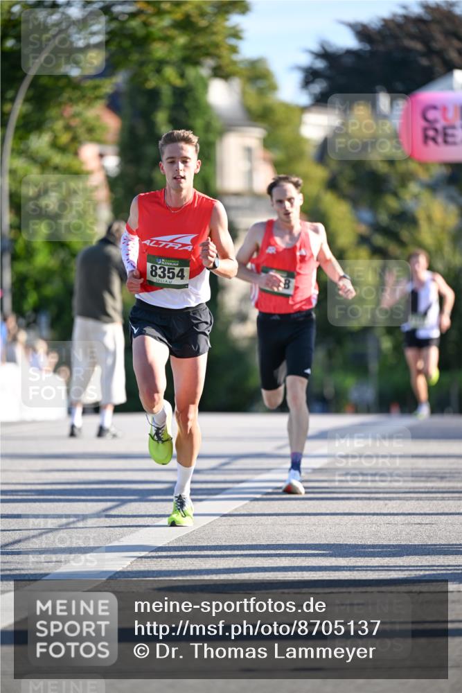 07.09.2025 - BARMER Alsterlauf Dr. Thomas Lammeyer http://msf.ph/oto/8705137 07.09.2025 09:19:08 Laufen 8354 meine-sportfotos.de
