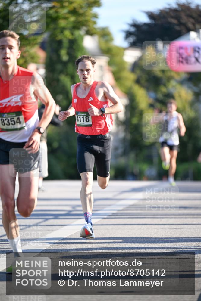 07.09.2025 - BARMER Alsterlauf Dr. Thomas Lammeyer http://msf.ph/oto/8705142 07.09.2025 09:19:09 Laufen 8354, 4118 meine-sportfotos.de