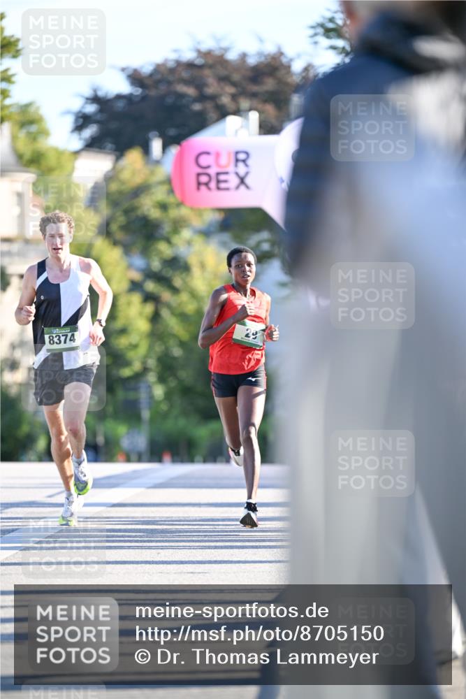 07.09.2025 - BARMER Alsterlauf Dr. Thomas Lammeyer http://msf.ph/oto/8705150 07.09.2025 09:19:12 Laufen 8374 meine-sportfotos.de