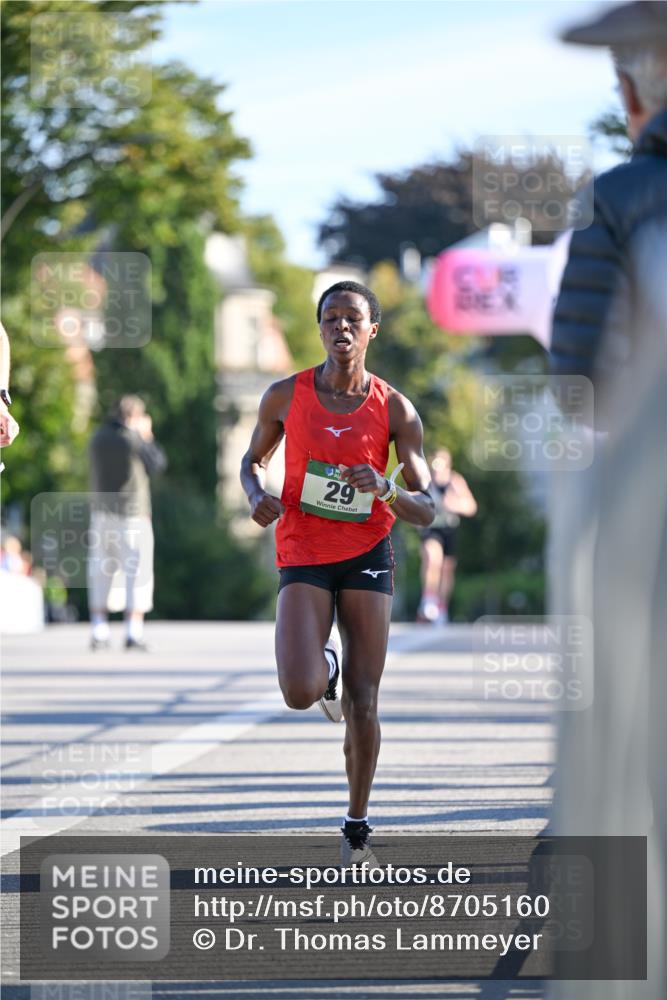 07.09.2025 - BARMER Alsterlauf Dr. Thomas Lammeyer http://msf.ph/oto/8705160 07.09.2025 09:19:14 Laufen 29 meine-sportfotos.de