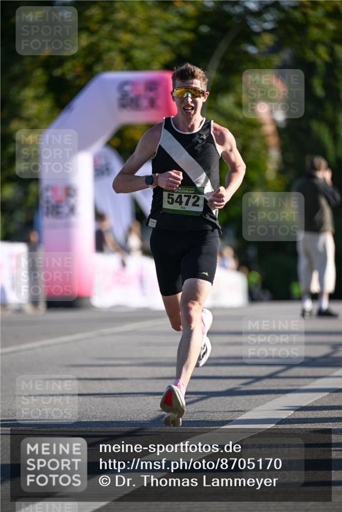 07.09.2025 - BARMER Alsterlauf Dr. Thomas Lammeyer http://msf.ph/oto/8705170 07.09.2025 09:19:20 Laufen 136, 5472 meine-sportfotos.de